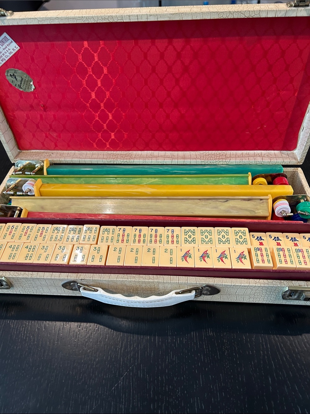 Bakelite Vintage Mahjong Set. Mint Condition. Beautiful